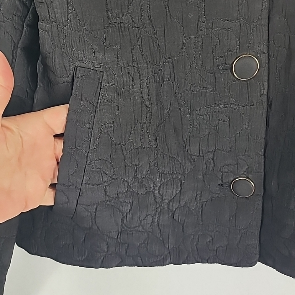 NWT Zara Women's Short Black Quilted Jacket Gold Accent Buttons Sz M - Picture 3 of 5